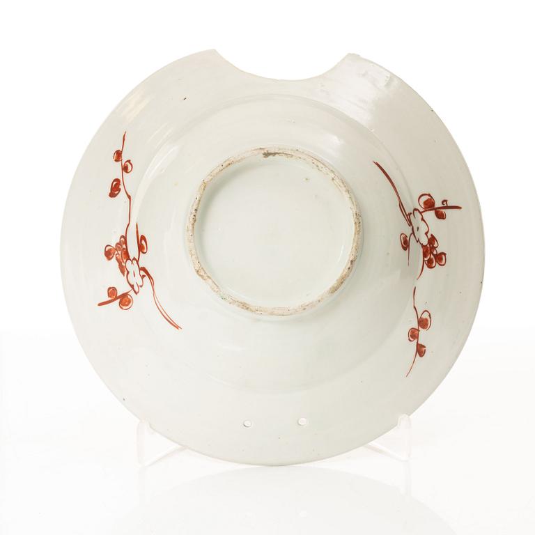 A Japanese imari porcelain barber's bowl, Meiji (1868-1912).