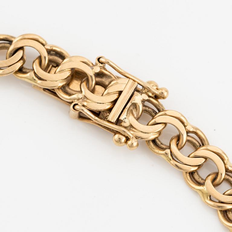 Bracelet, 18K gold, Bismarck link.