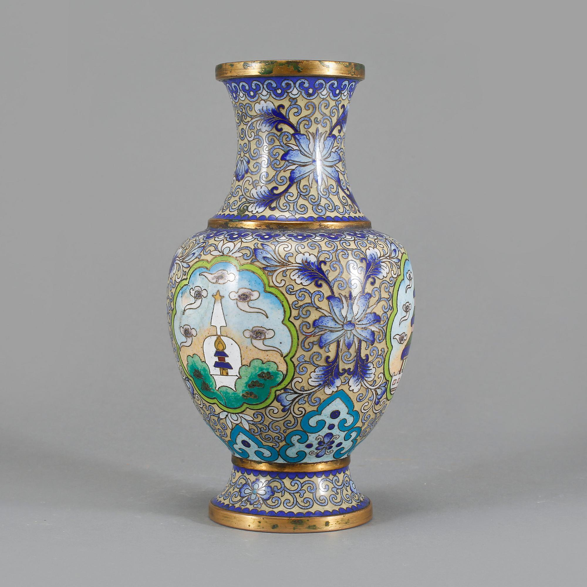 VAS, cloisonné, Kina, 1800-tal.