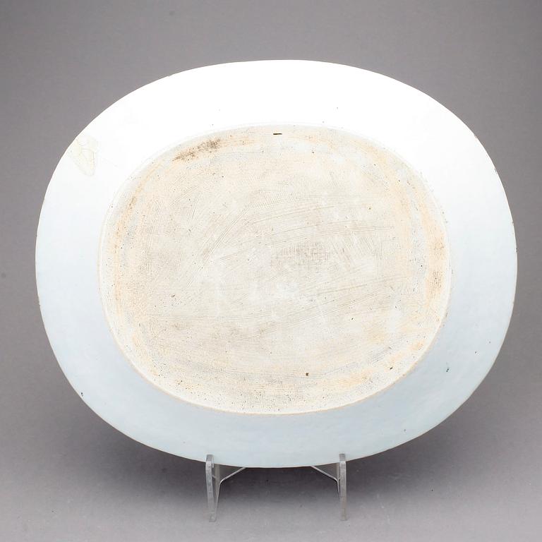 STEKFAT, 2st snarlika, porslin, porslin, Kina, Qing dynastin, Qianlong (1735-96).