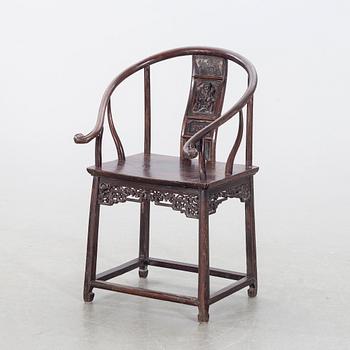 A Chinese wooden chair last aprt of the 19th century.