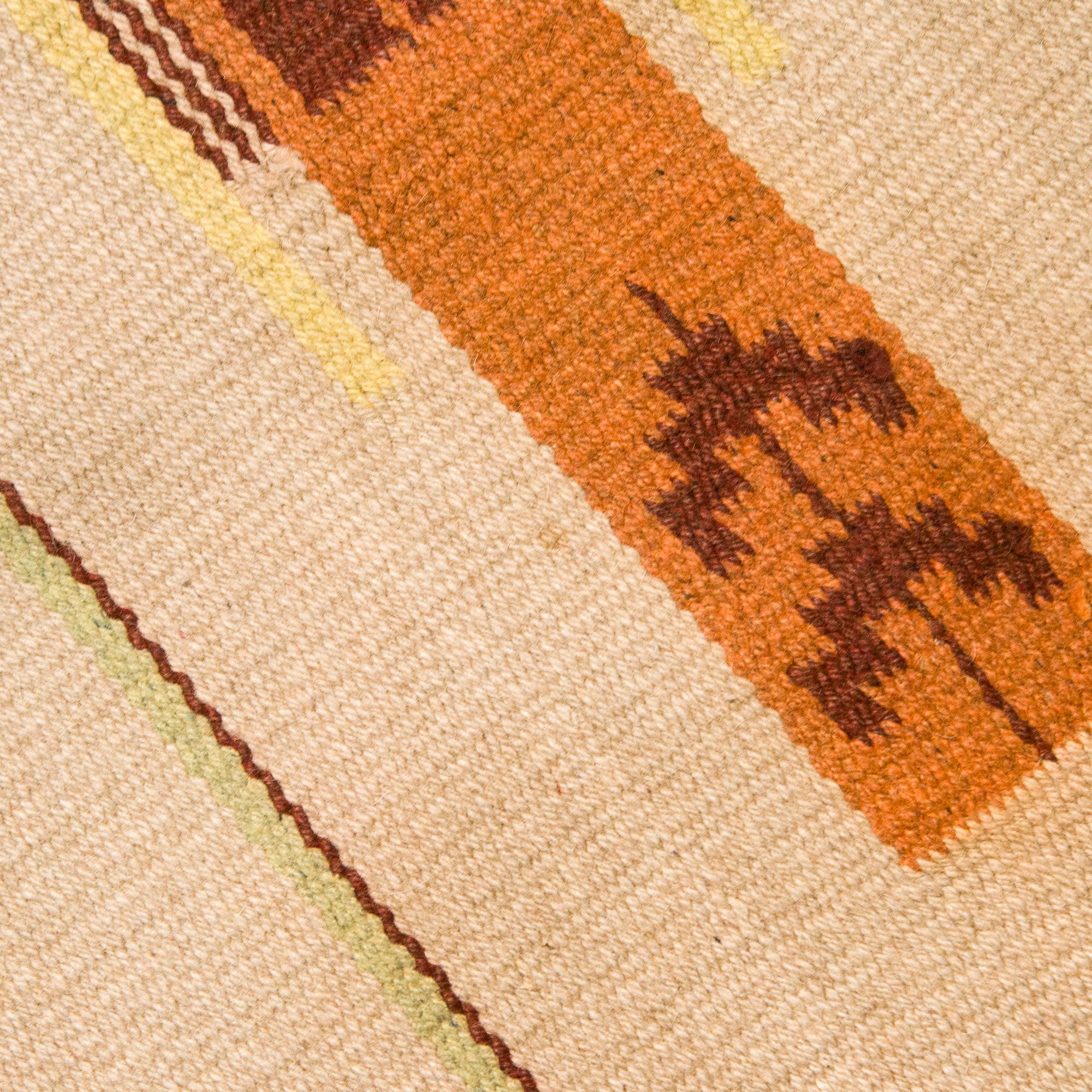 Hårgarnsmattor, 3 st, 1930-tal. Ca 245 x 150 cm och 123 x 53 cm.