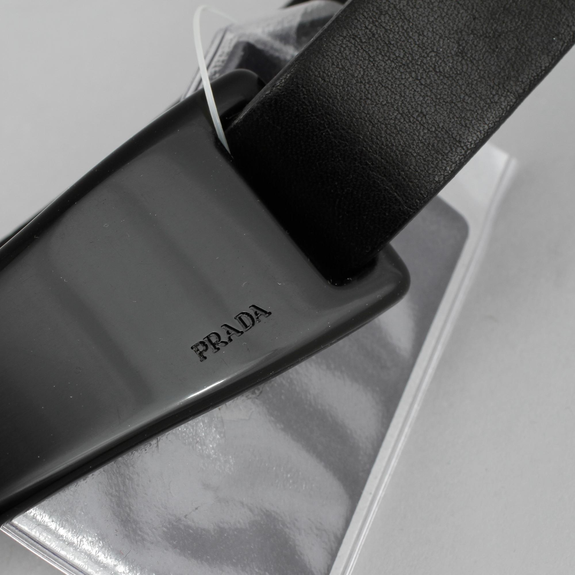 SKÄRP, Prada, 1900-talets sista kvartal.