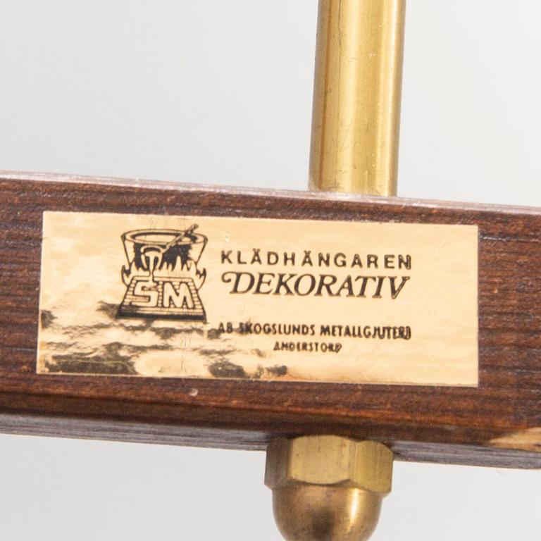 Klädhängare, "Dekorativ", AB Skogslunds metallgjuteri, Anderstorp, 1900-talets mitt.