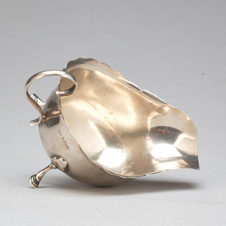 SÅSKANNA, silver. Sheffield, Mappin & Webb, 1927-28. Vikt ca 89 g.