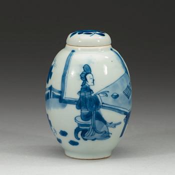 A blue and white tea caddy with cover, Qing dynasty Kangxi (1662-1722).