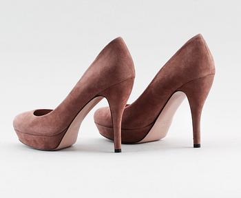 SKOR, 1 par, Gucci.