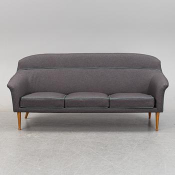 Kerstin Hörlin-Holmquist, a sofa, Triva, Nordiska Kompaniet.