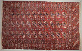 MATTA, Turkmen, ca 230x143 cm.