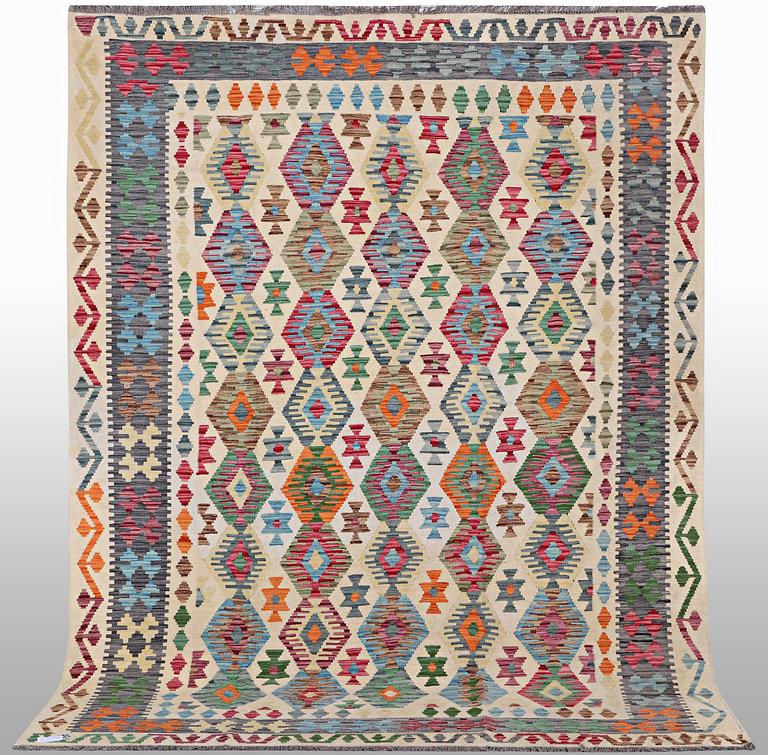 Matta, Kelim, ca 290 x 208 cm.