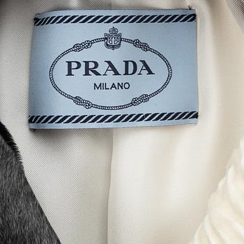 Prada, kappa, storlek 36.