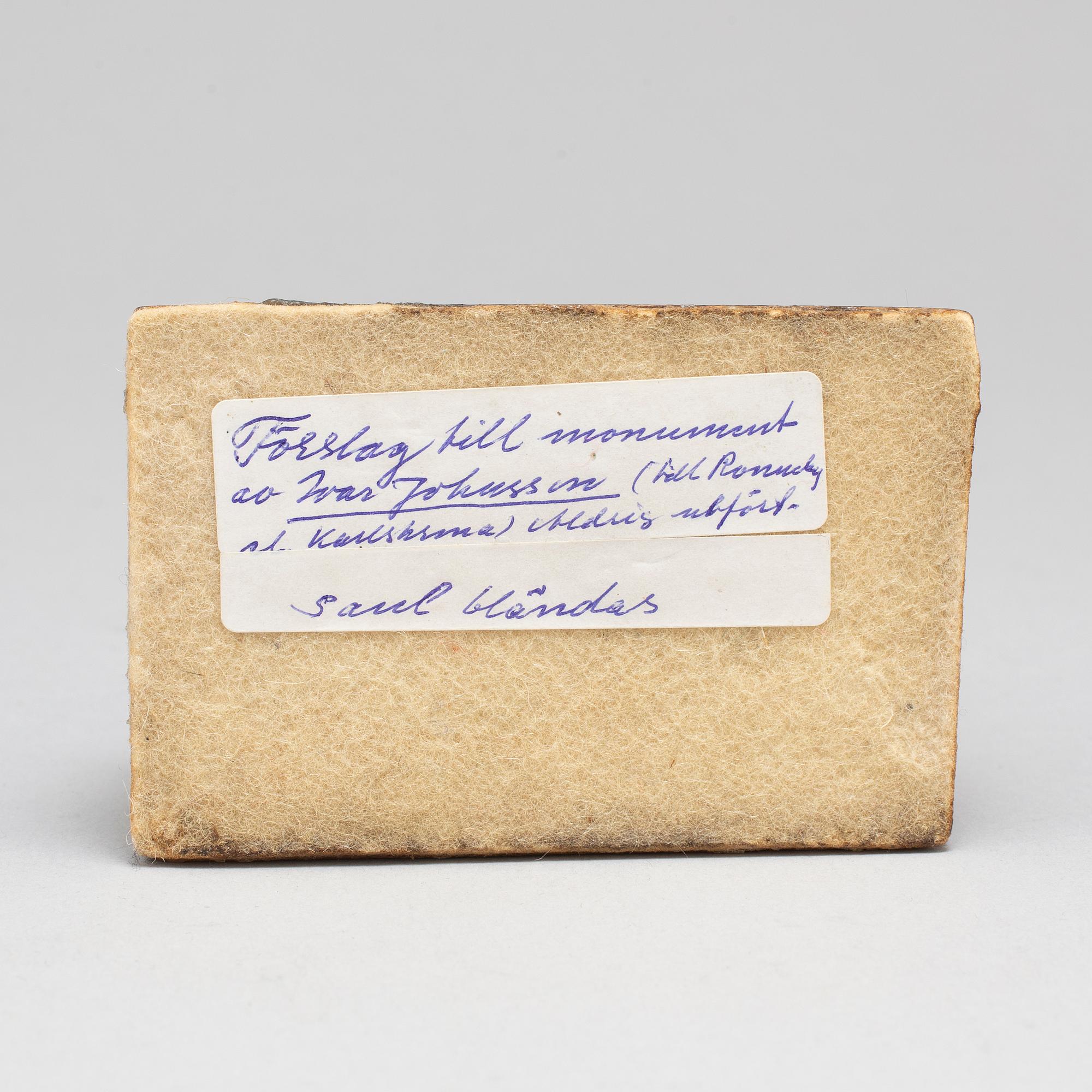 IVAR JOHNSSON, Sculpture. Bronze, unsigned. Height 4.5 cm, length 9 cm.