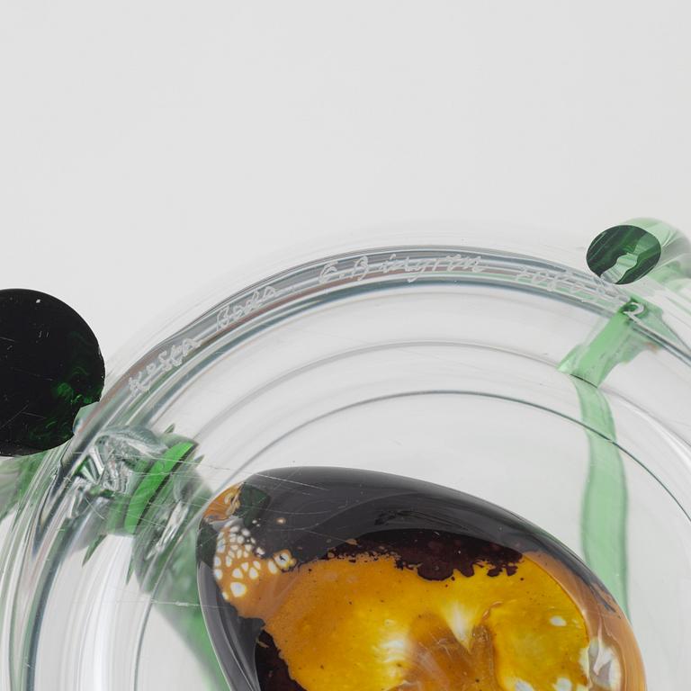 Ernst Billgren, kanna, glas, "New friends". Kosta Boda, signerad.