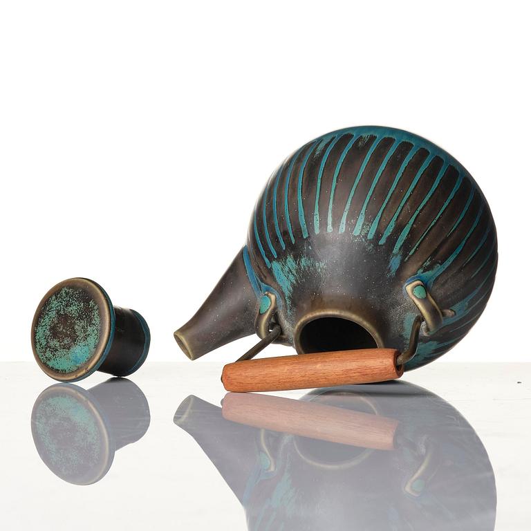 Stig Lindberg, a stoneware set of a teapot, a bowl and a goblet, Gustavsberg Studio 1969.