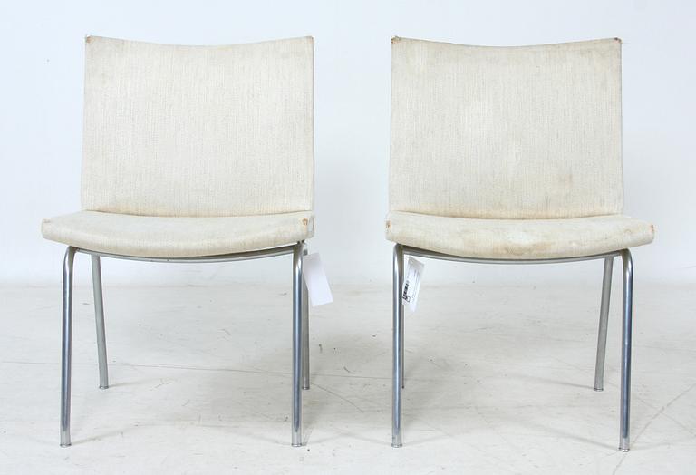 STOLAR, ett par, "AP-39", Hans J Wegner, modellen formgiven 1958/59.