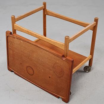 SERVERINGSVAGN, Hans J Wegner för Andreas Tuck, Danmark, 1900-talets andra hälft.