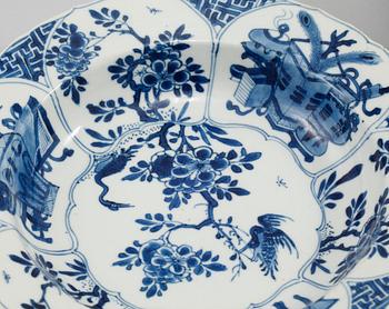 TALLRIKAR, ett par snarlika, porslin, Kina, Kangxi, (1662-1722).