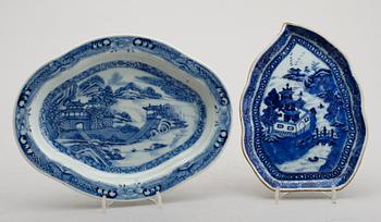 FAT, 2 st, porslin, Kina, Qianlong 1736-1795.