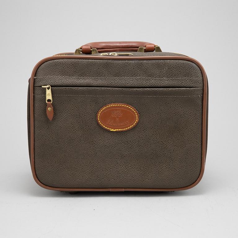 Mulberry, a Scotch Grain beauty box.