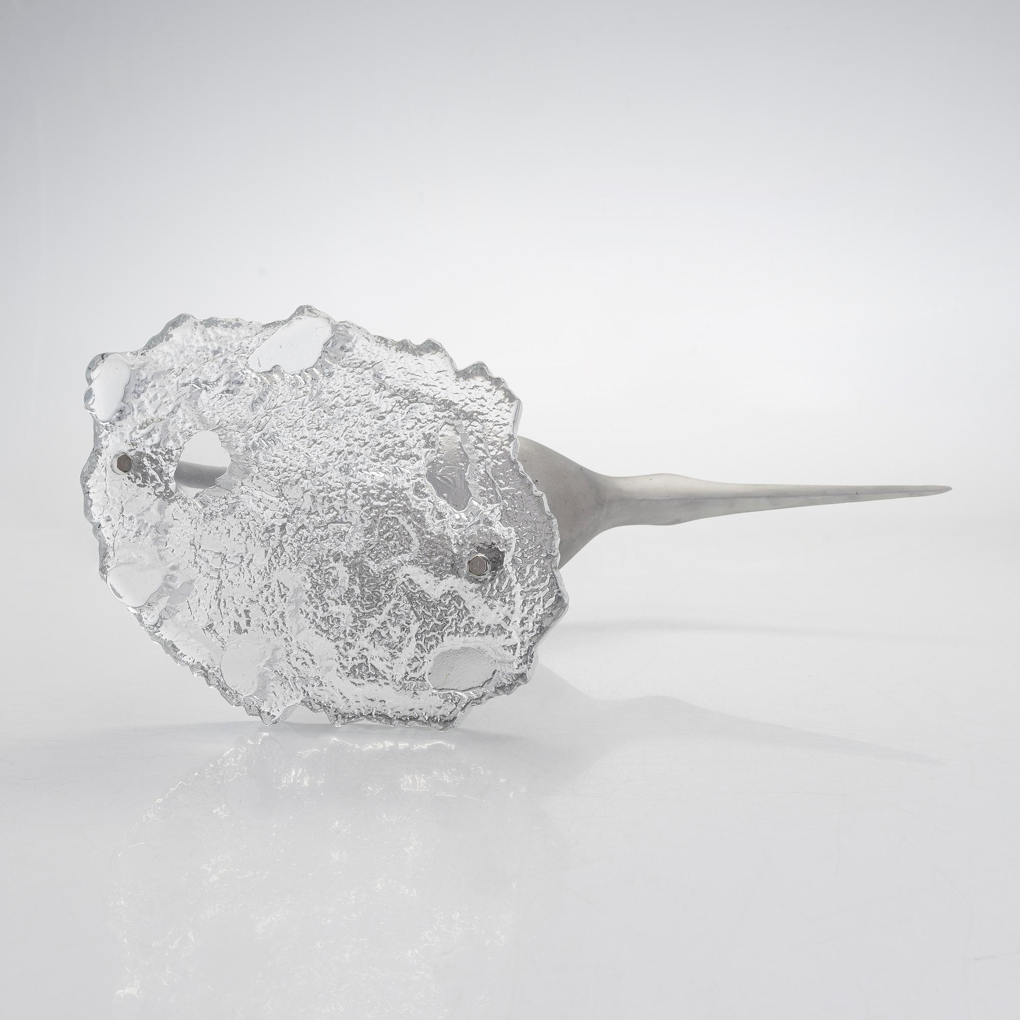 Tapio Wirkkala, skulptur, "Suokurppa" (Beckasin), stämplad Kultakeskus Oy Made in Finland Design: Tapio Wirkkala TW.