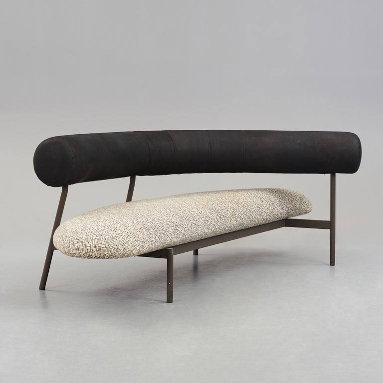 Javier Mariscal, & Pepe Cortes, "M.O.R. Sillon ", sofa, Akaba, Spain ca 1986.