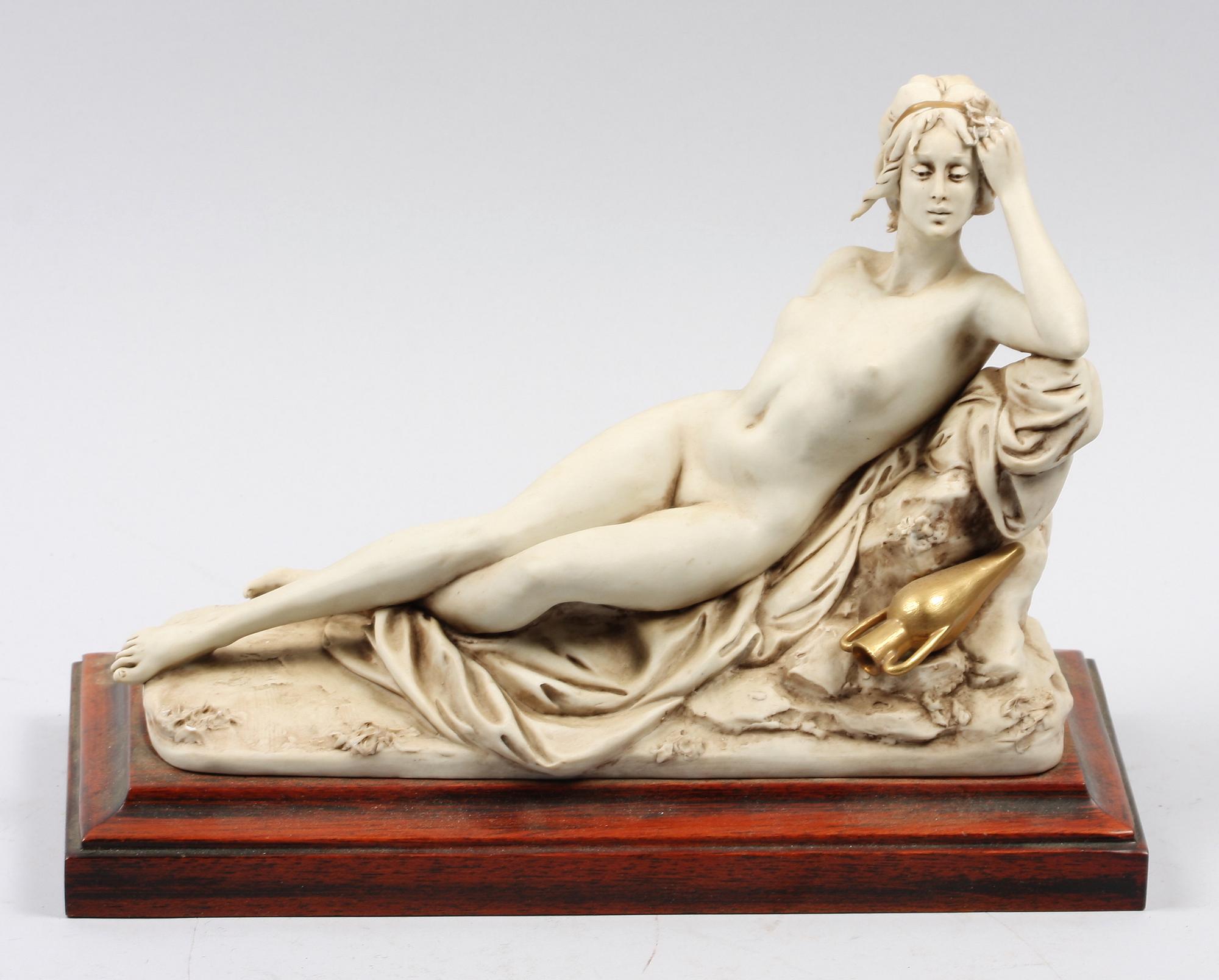 FIGURIN, porslin, Italien, sent 1900-tal.