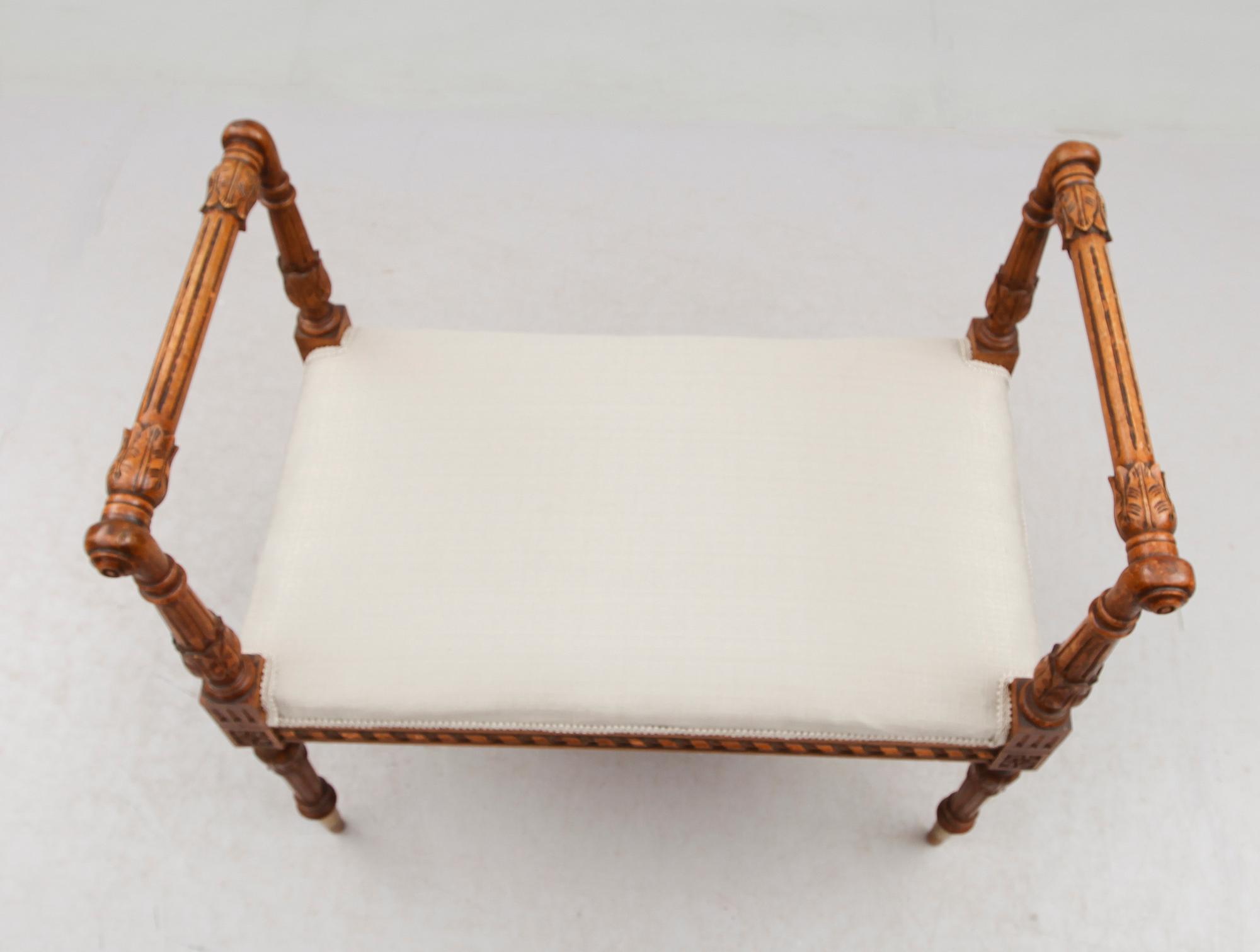 BANKETT, gustaviansk stil, 1900-talets första hälft.