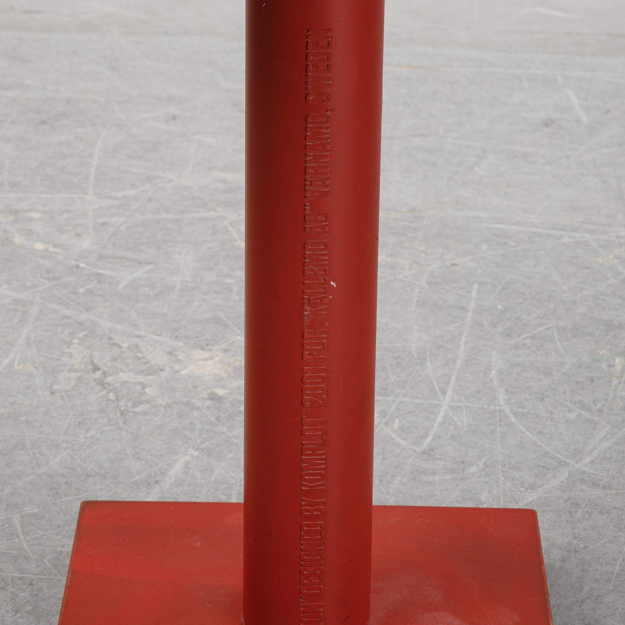 Boris Berlin/Poul Christiansen, a 'Non' table with two chairs by Komplot design for Källmo.