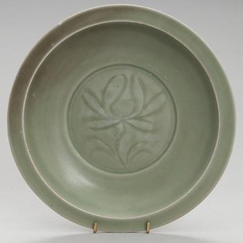 A Chinese celadon rim dish, Ming dynasty (1368-1644).