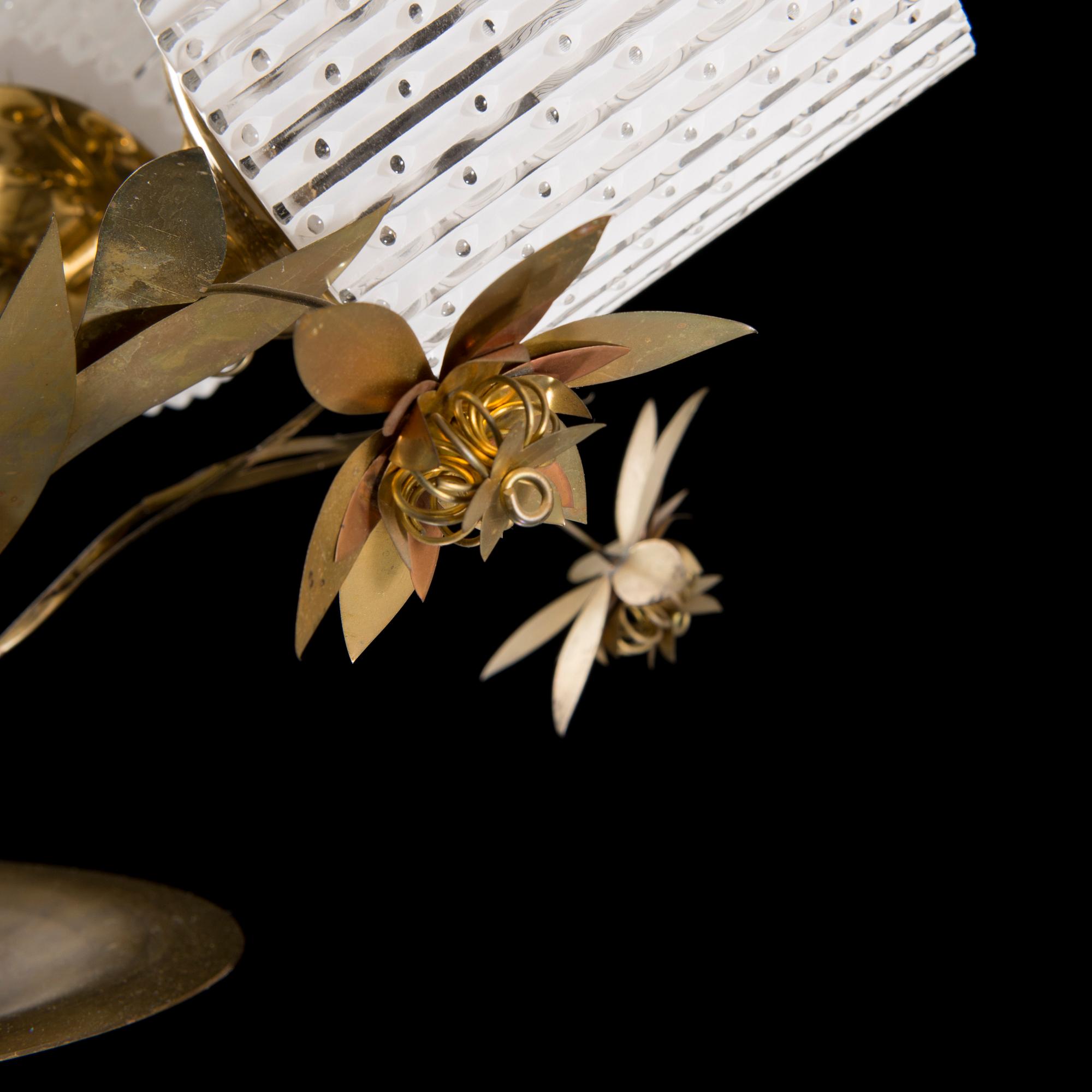 A mid-20th century ceiling light.