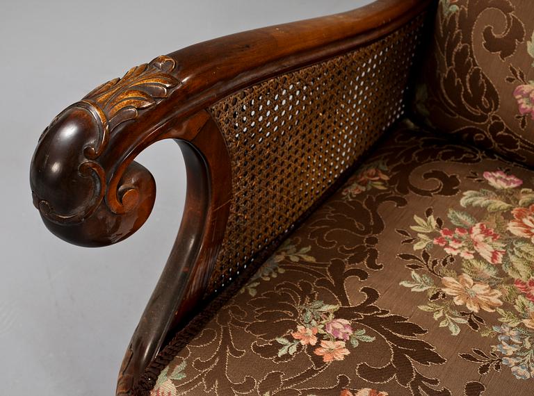 FÅTÖLJER, ett par, Chippendalestil, 1900-talets första hälft.