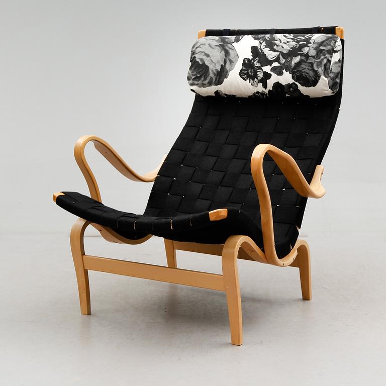 FÅTÖLJ, "Pernilla", Bruno Mathsson, DUX, 1900-talets andra hälft.