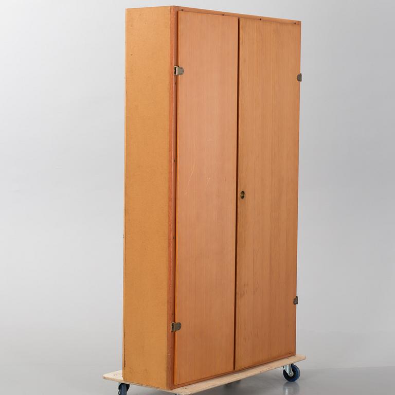 SKÅP, 2 delar, "Boligens Byggeskabe", Börje Mogensen och Grethe Meyer.