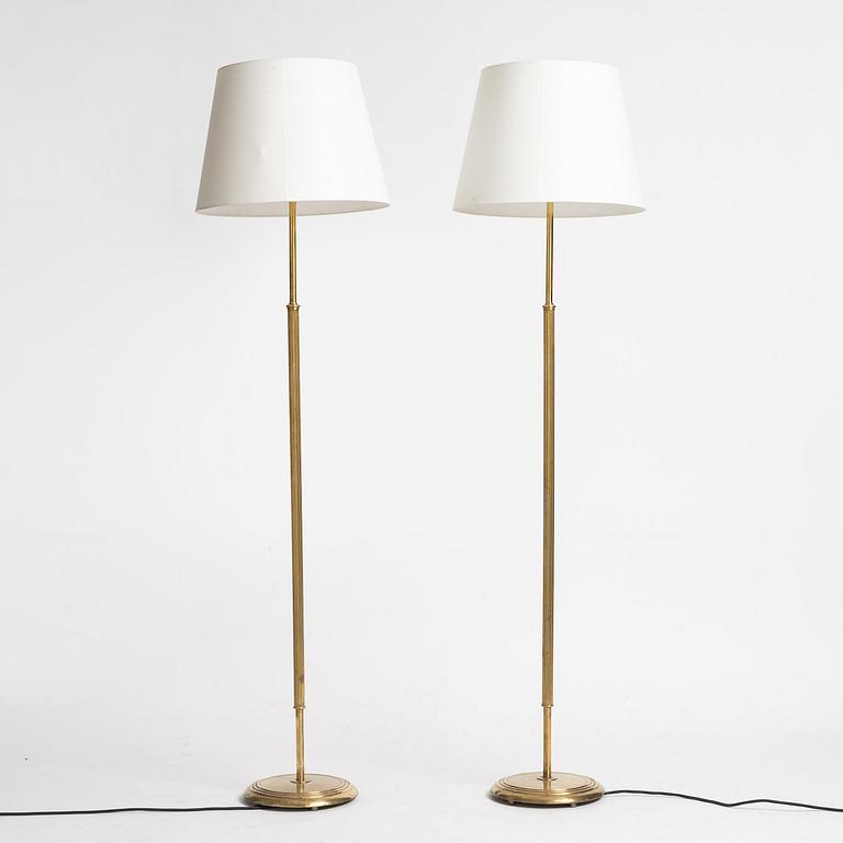 Bertil Brisborg, a pair of floor lamps model "32160", Nordiska Kompaniet, 1940-50s.