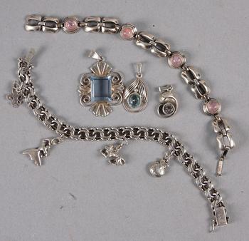 SMYCKEN, 5 delar, silver och glas. 1900-talets andra hälft.