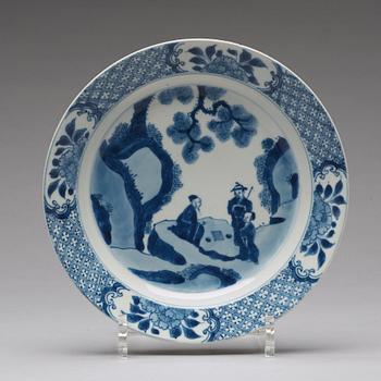 A set of six blue and white dinner plates, Qing dynasty, Kangxi (1662-1722).