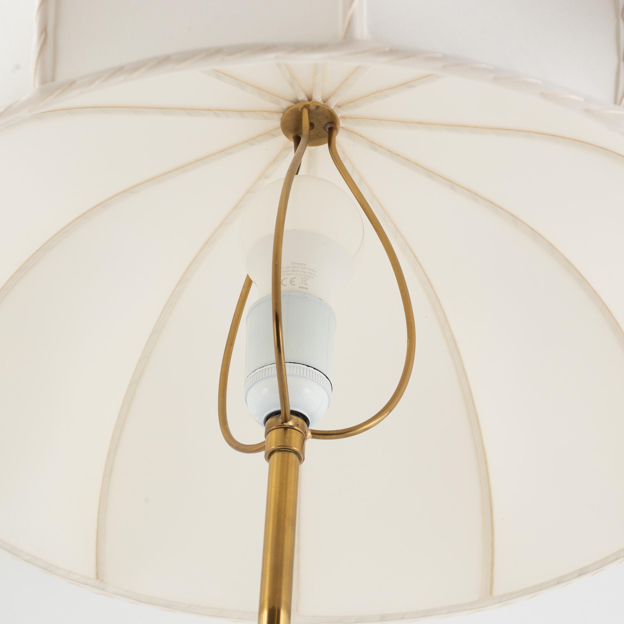 Josef Frank, a model 2466 table light, Firma Svenskt Tenn.