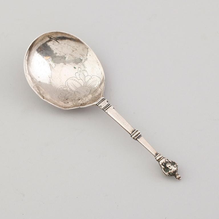 BRÄNNVINSSKED, silver, Arnold von der Hagen, Norrköping 1695-1740 (1742). Vikt ca 26  gram.