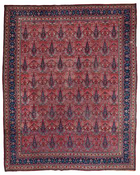 284. A CARPET, a semi-antique Tabriz, ca 429,5 x 343,5 cm.