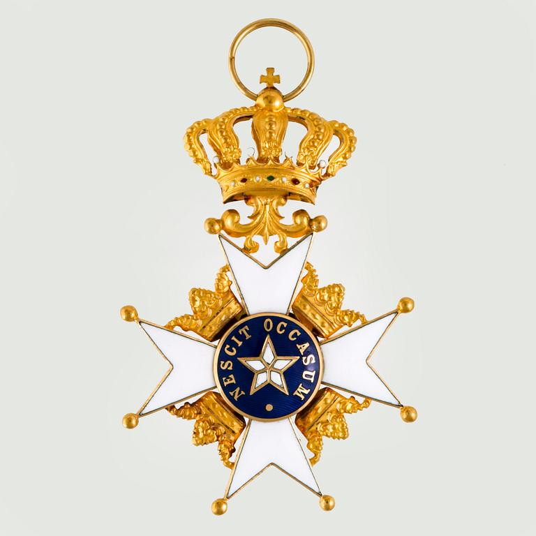 Royal Order of the Polar star. 18K gold and enamel, 1970.