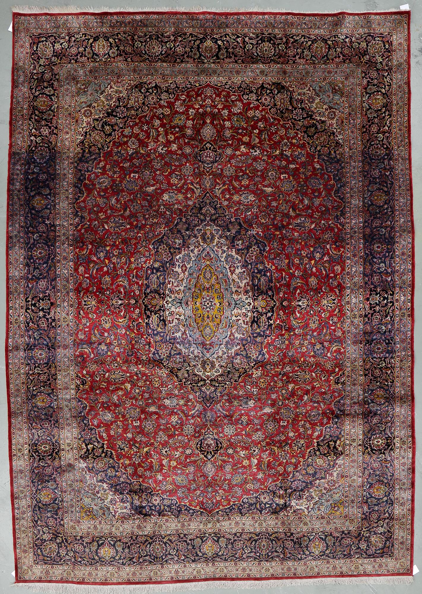 MATTA, semiantik, silke, Keshan. Ca 305 x 217 cm.