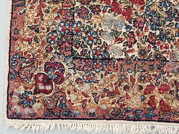 SEMIANTIK KIRMAN. 210 x 122 cm.
