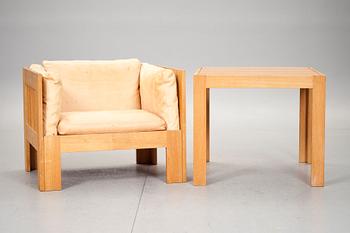 FÅTÖLJ och BORD, trol Tage Poulsen, Danmark, 1900-talets andra hälft.