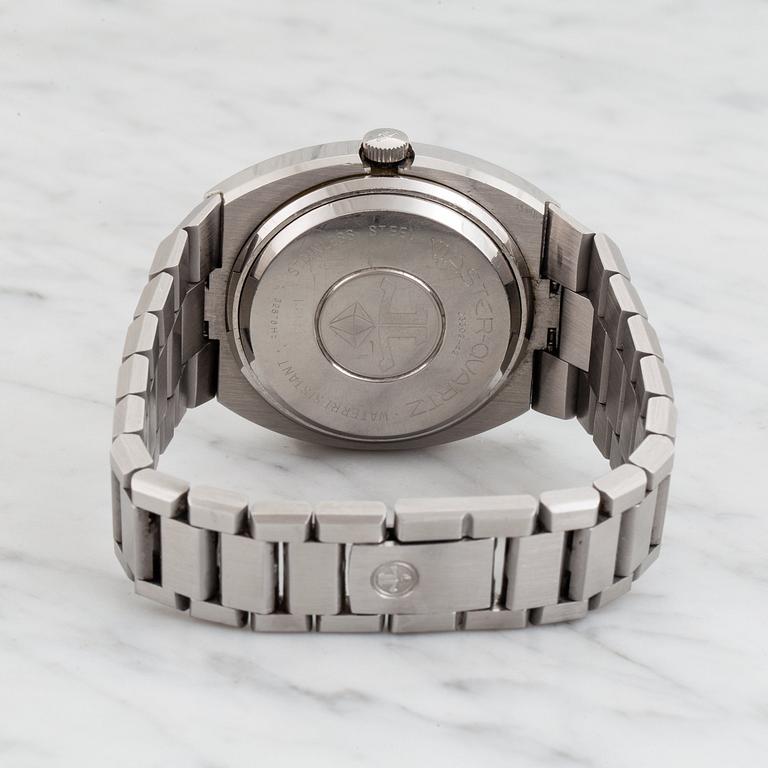 JAEGER-LECOULTRE, Master-Quartz, wristwatch, 41.5 x 43 (46) mm,