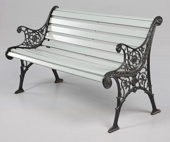 PARKBÄNK, gjutjärn, 1900-talets fjärde kvartal.