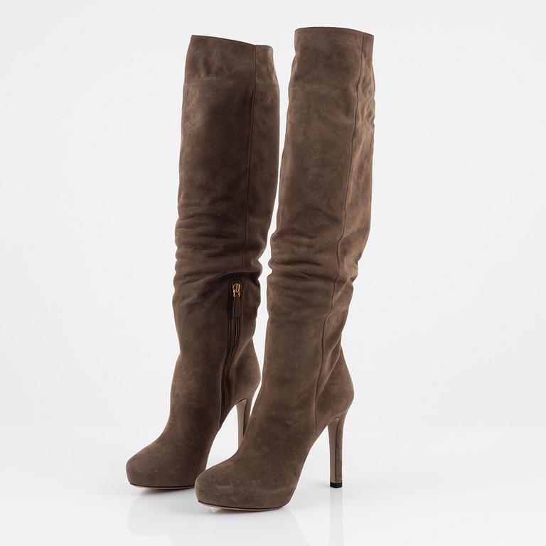 Prada, A pair of brown suede boots, size 37.