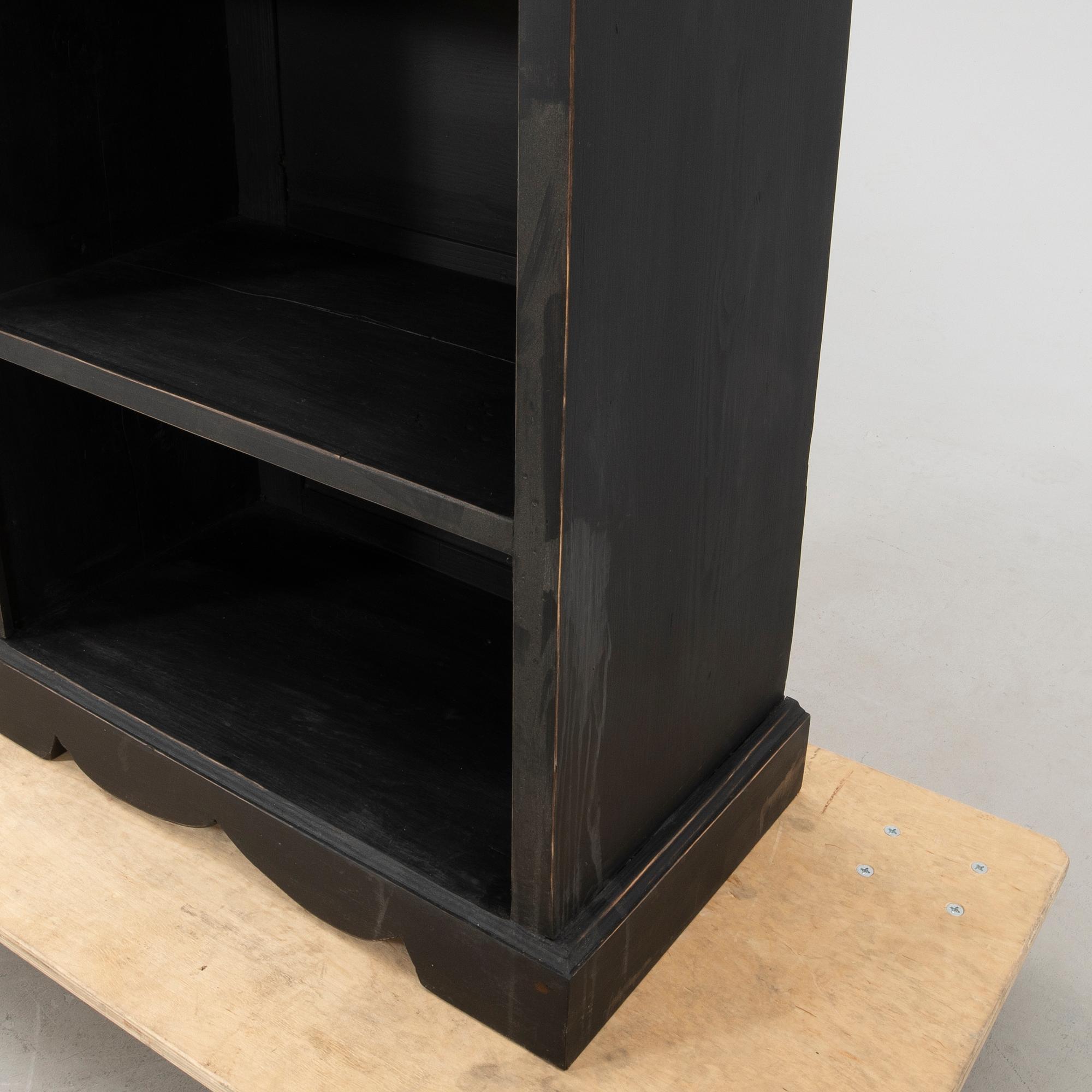 Shelf from the first half of the 20th century.