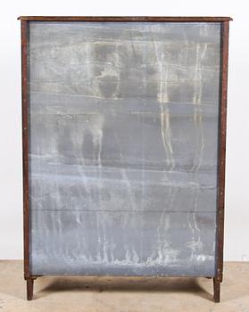 VITRINSKÅP, tidigt 1900-tal.