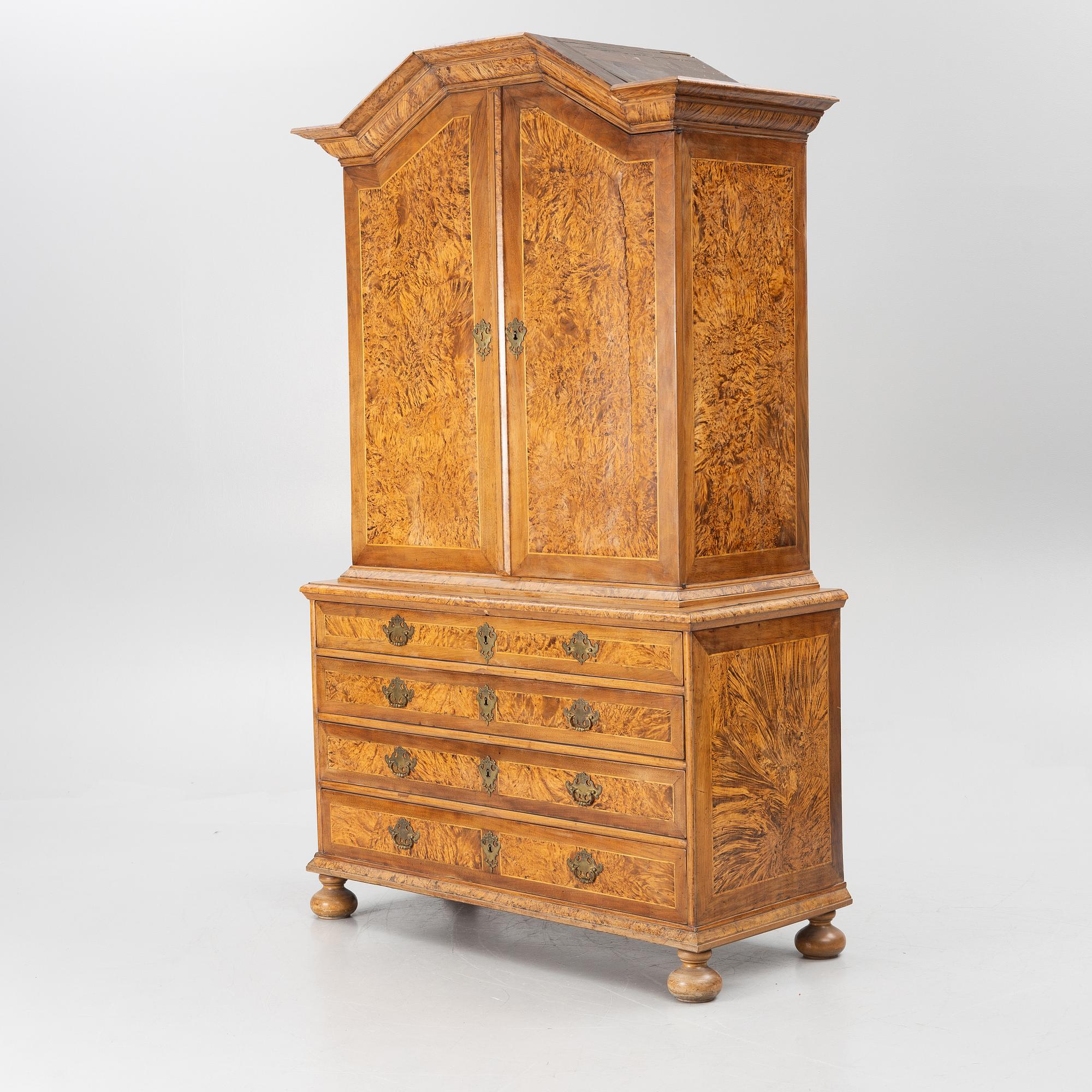 A cabinet, first half of the 18th century.