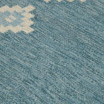 Matto, flat weave, ca 202,5-204 x 137-138 cm, signed IB.